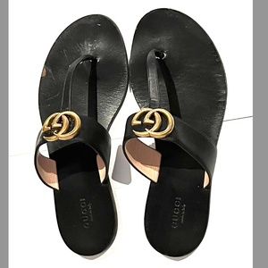 GUCCI Marmont logo-embellished leather sandals